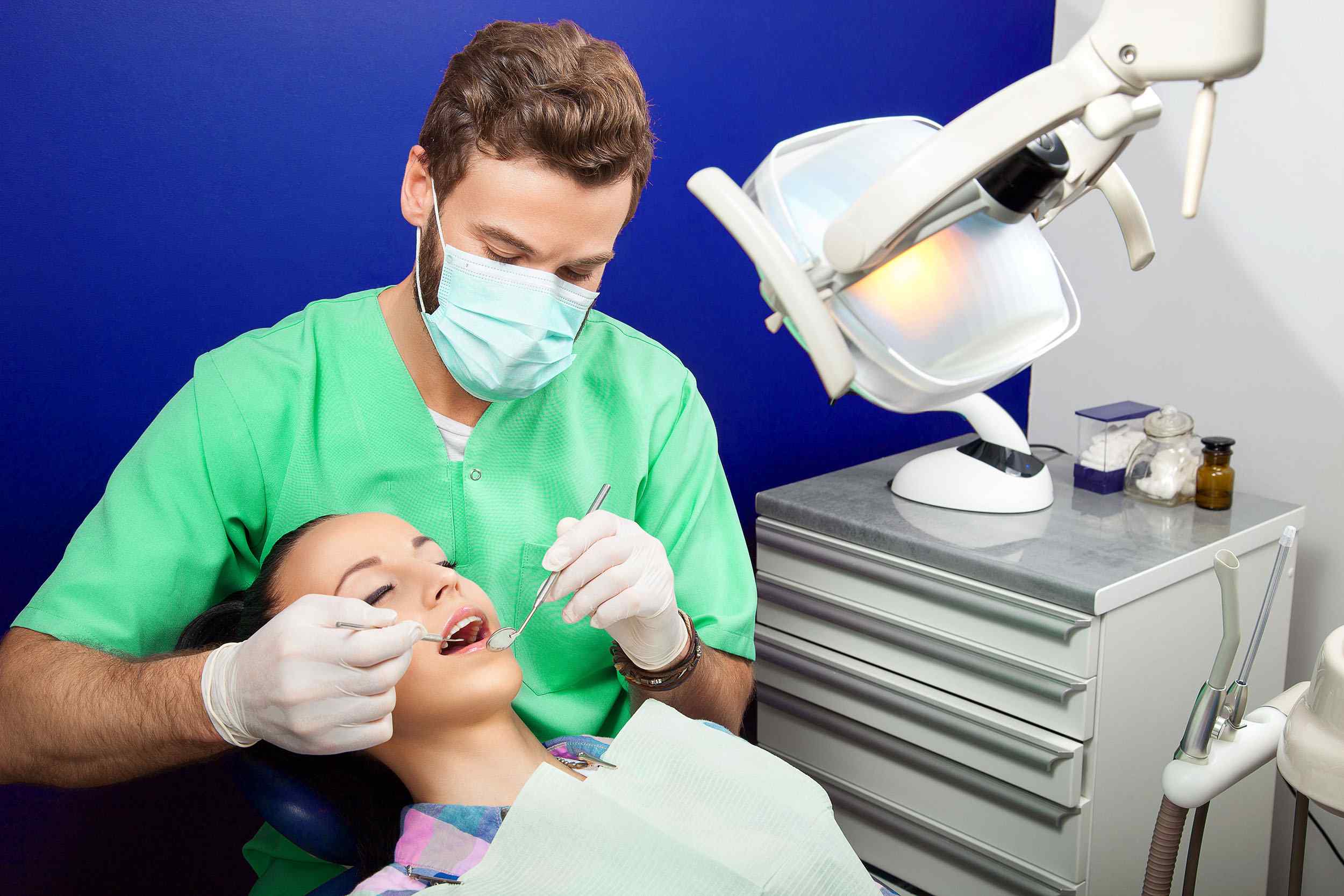 http://drvalentereyes.com/wp-content/uploads/2020/02/img-doctor.jpg